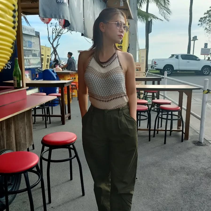 Yutnoey gallery photo 1